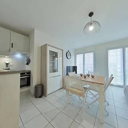 Appartement 2 Pieces, 4 Couchages, Saint-Gilles-Croix-De-Vie, Avec Wifi Et Parking - Fr-1-224-783 Διαμέρισμα *